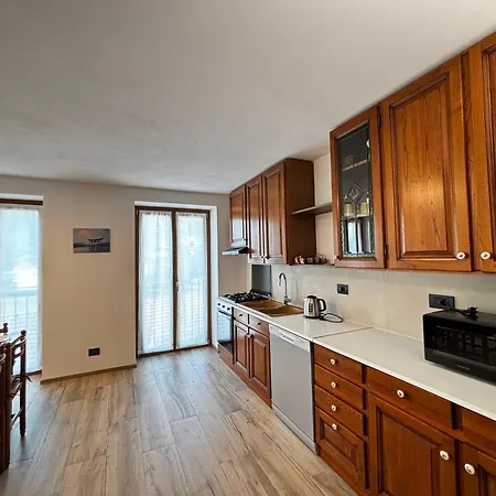 Casa Mariett - Larihome A92 아파트 그라베도나