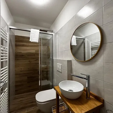 Casa Mariett - Larihome A92 아파트