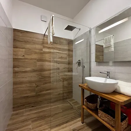 Casa Mariett - Larihome A92 아파트 *