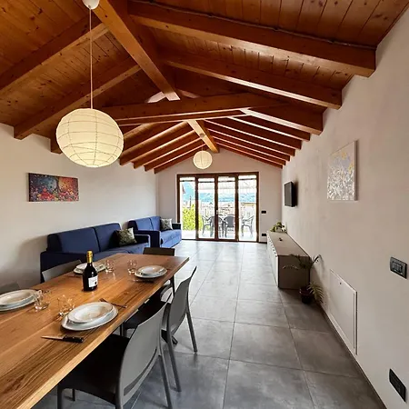 Casa Mariett - Larihome A92 아파트 그라베도나